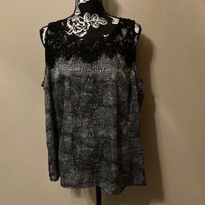 XL DANA BUCHMAN BLACK PATTERNED WITH LACE ZIP BACK TANK TOP
